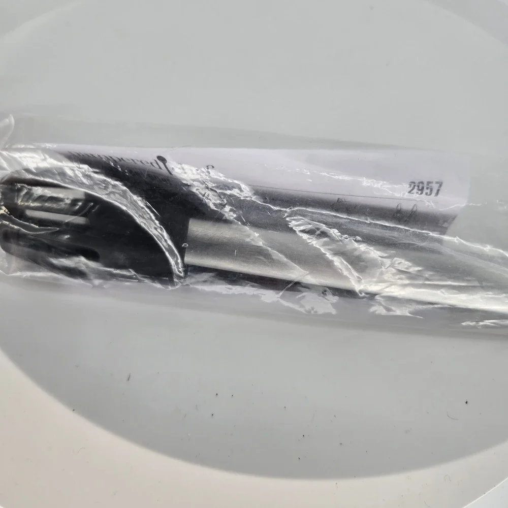 Pampered Chef Small Chef's Tongs 2957 Stainless Steel Silicone Tips New In Pack - Picture 3 of 6